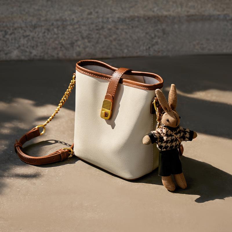 

2025 Autumn Winter New Genuine Leather Women s Bag Niche Fashion Design Sense Shoulder Bag Light Luxury High-end Texture Crossbody Bag Long19.5CM、Thick9CM、H