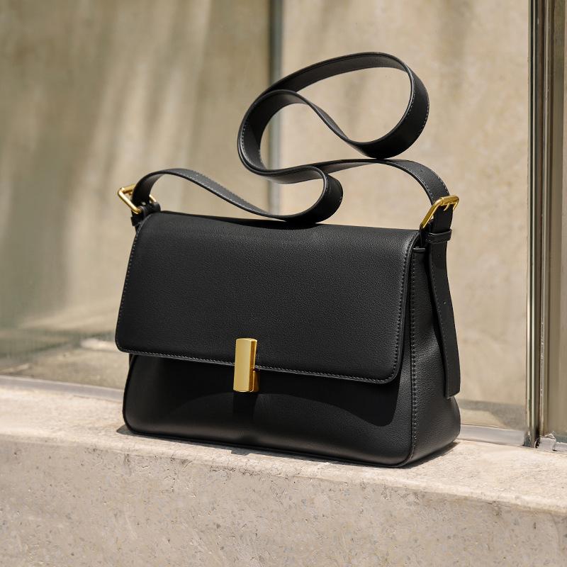 

Mrs. Qiao Bag Women 2025 New Large Capacity Shoulder Bag Women High-end Crossbody Bag Genuine Leather Underarm Bag Long27CM、Wide10CM、Hig чёрный