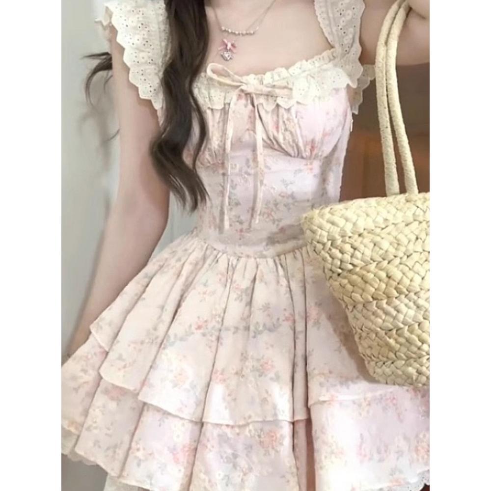 Small Super Fire Dress Niche Beautiful Unique Waist Fluffy Cake Dress Casual Huge Good-looking Dress Summer