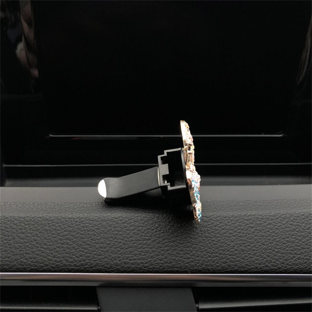-studded Car Aromatherapy Clip Air Outlet Decoration Car Perfume Clip Outlet Vent Clip