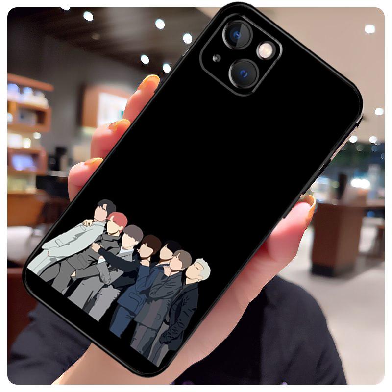 Korean Fashion Kpop Band Phone Case For iPhone 11 12 13 Mini 14 15 Pro Max X XS Max XR 7 8 Plus SE 2022 Cover Bag