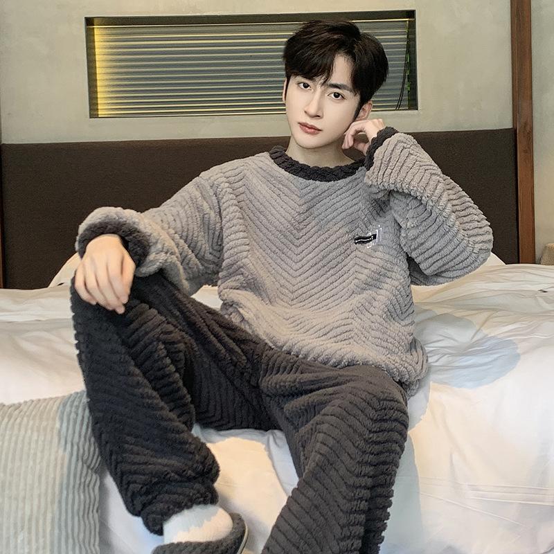 1set Men'S Casual Crew Neck Pajama Set, Cartoon Print, Polyester Knit Fabric, Slight Stretch, Loose Fit, Fall/Winter Warm Loungewear Set