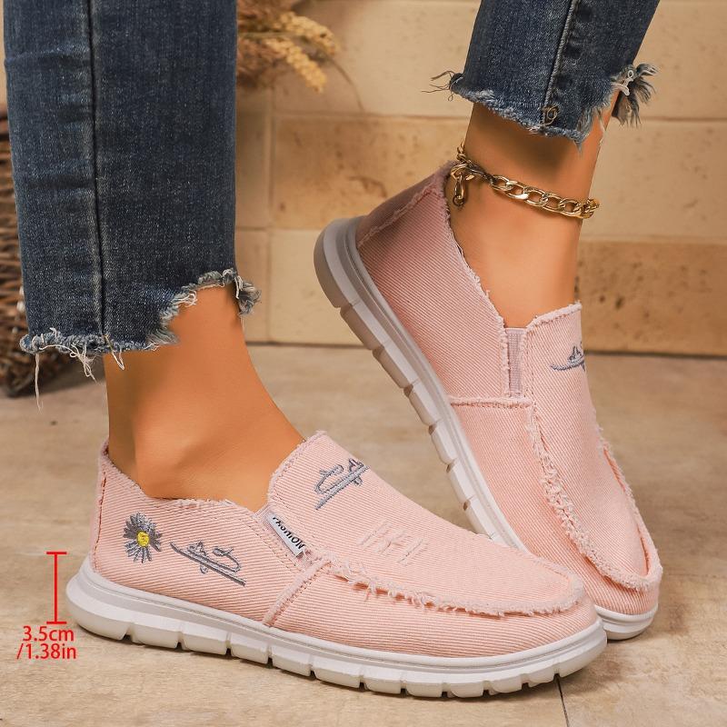 Fashion Plus Size Single Shoes Autumn New Round Toe Deep Mouth Cloth Embroidered Soft Sole Non-slip Flats