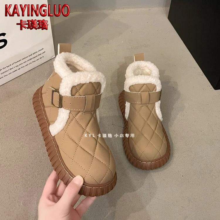 

Нескользящие зимние ботинки из мягкой кожи, женские, зимние, на бархатной подкладке, утолщенные, 2026 новинка, теплые ботинки на платформе, обувь-хлеб, хлопковые ботинки для Северо-Востока, женские 40