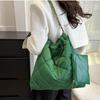 Large Capacity Diamond Grid Commuter Single Shoulder Bag For Women Simple Chain Crossbody Bucket Bag New Autumn And Winter Collection)