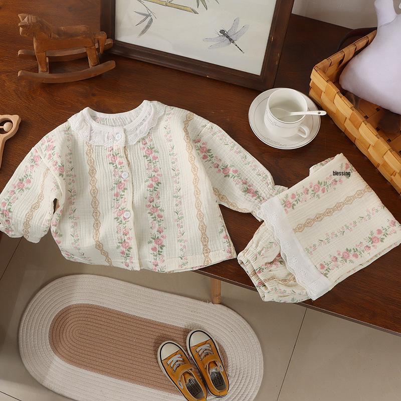 

Детский хлопковый летний пижамный комплект - Дышащий топ с рукавом 3/4 и длинные брюки для детей. 80cm