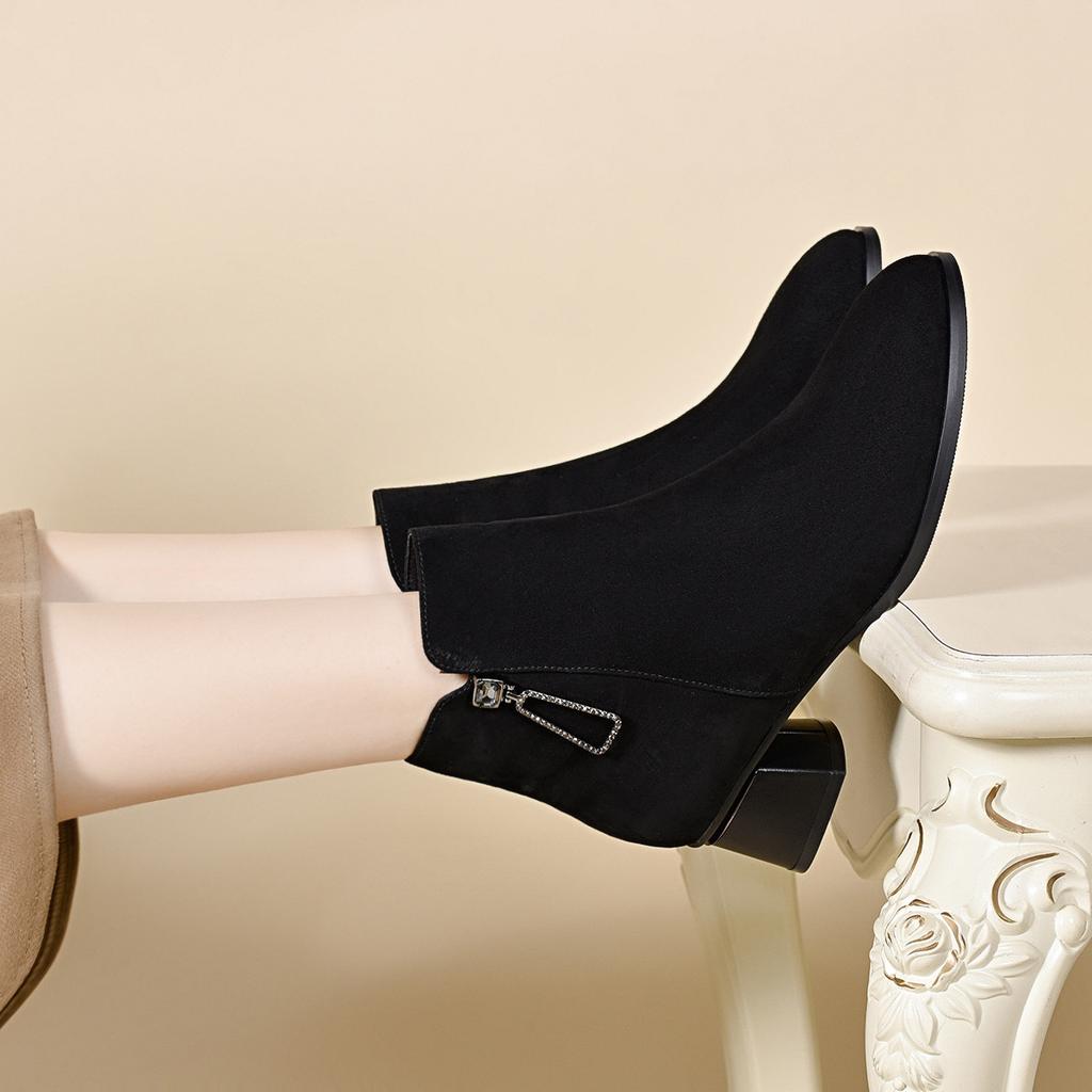 Fashion boots women's 2025 autumn and winter new simple temperament black sheepskin short boots water drop buckle thick heel high heel boots leather