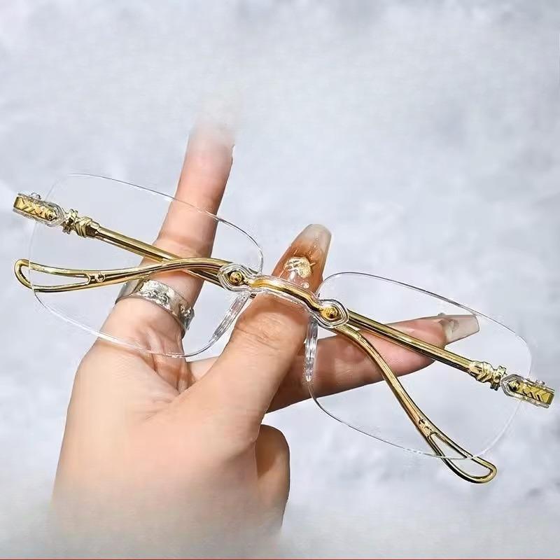 

High-definition Reading Glasses for Middle-aged and Elderly People,Anti-blue Light Auto-zoom Color-changing Lenses for Men 100 degrees -700 degrees золотий