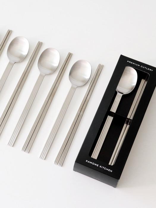 

kamomekitchen [5-person set] Premium domestically produced Kamome Kitchen pleated stainless steel spoon, chopsticks, and spoon set Glossy