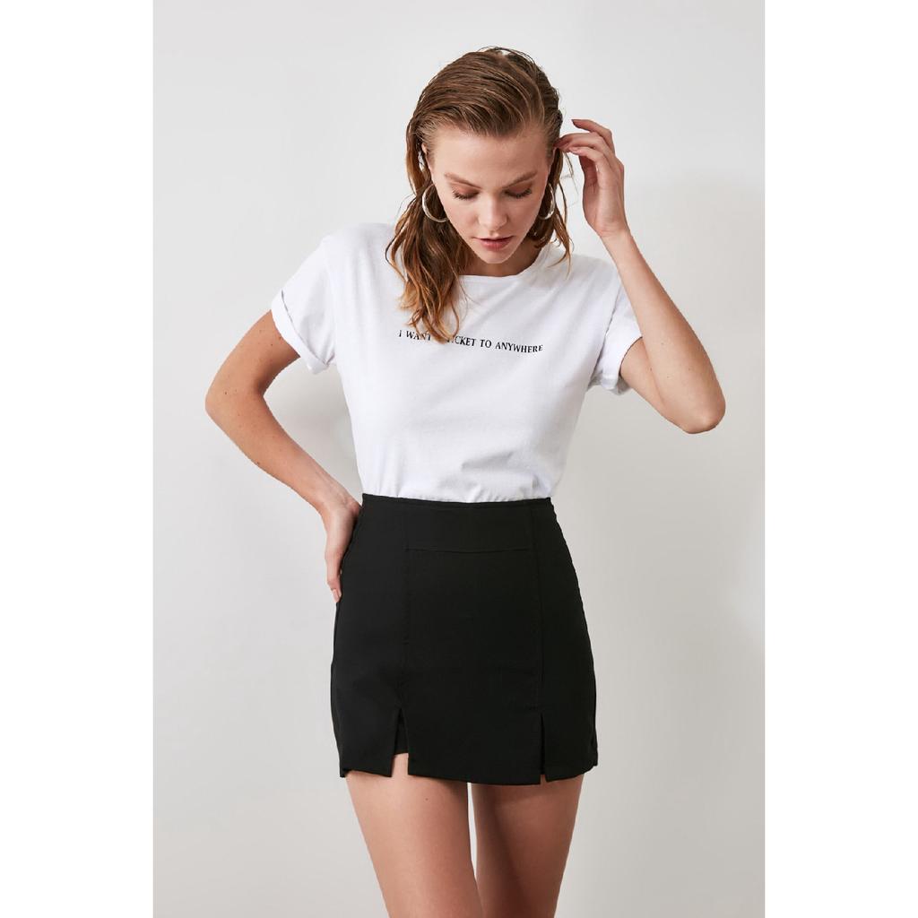 Schwarzer, doppelt geschlitzter, gewebter Super-Mini-Shortsrock Twoss20sr0364