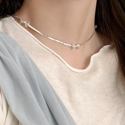 Collana Osso di Serpente Fiocco d'Argento da Donna Lusso Leggero Nicchia Estiva Catena Premium per la Clavicola Braccialetto Stile Freddo