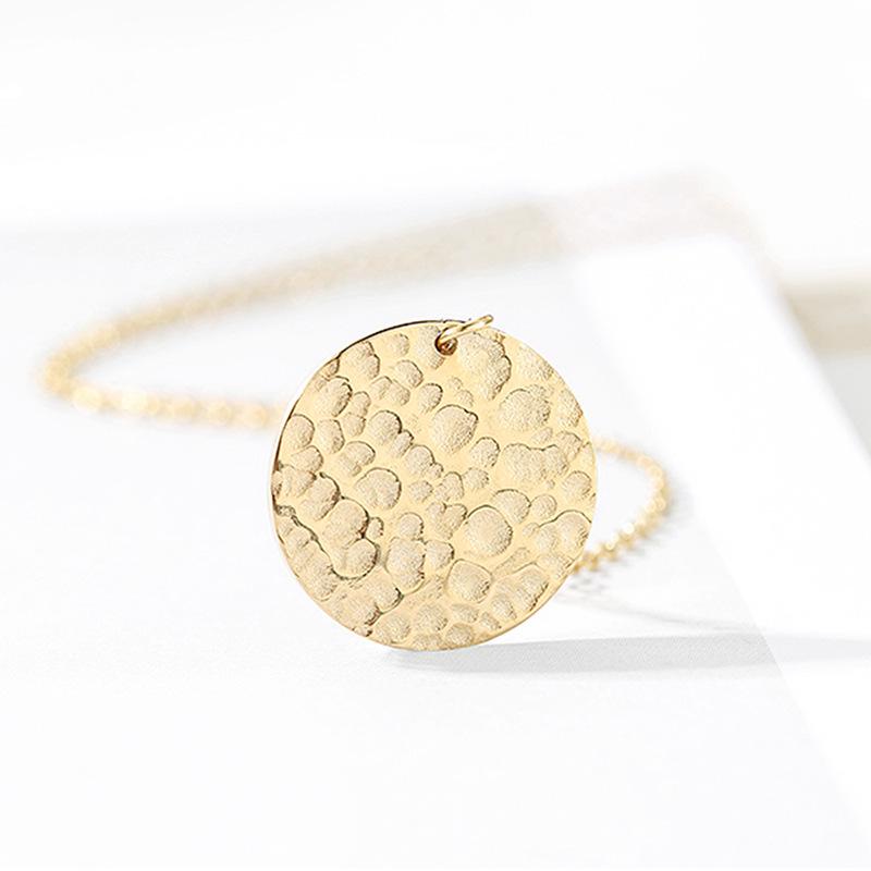 St. Delan European & American Modern High-End Round Engraved Necklace