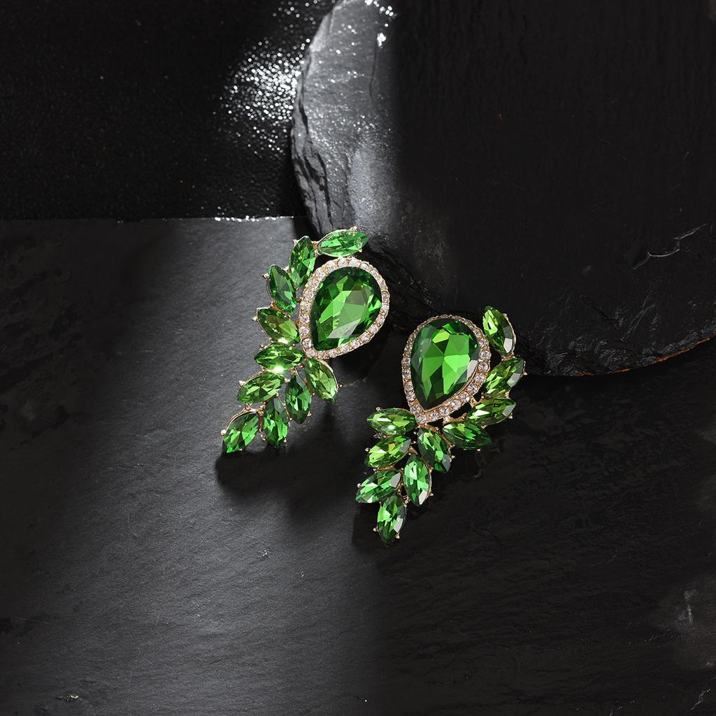 Luxury Rhinestone Stud Earrings For Women Elegant And Exquisite Crystal Ear Jewelry Fashionable Personalized Accessories