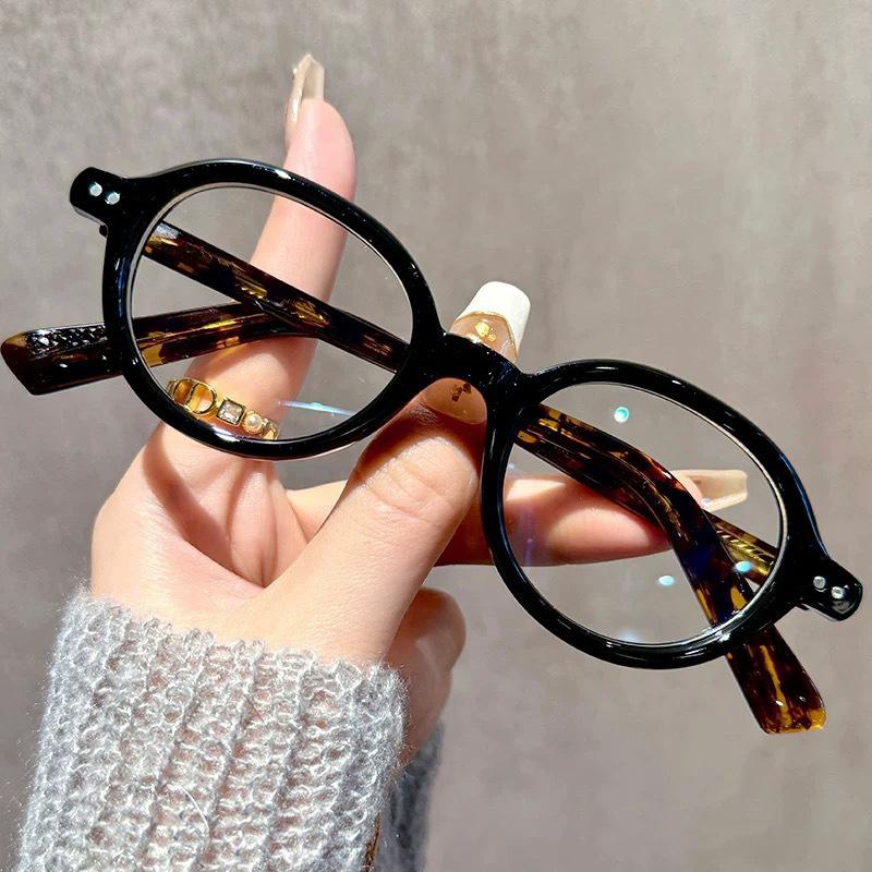 New Trendy Small Oval Reading Glasses Men Women Ultralight Far Sight Eyeglasses Unisex Fashion Presbyopia Prescriptions +1.0+4.0