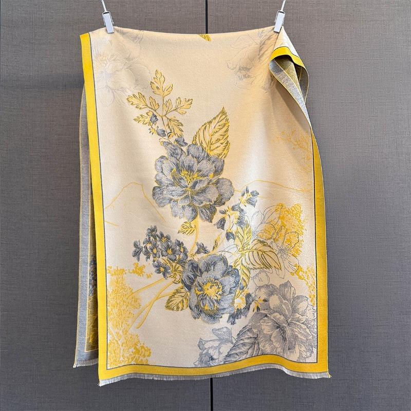 Autumn New Cashmere Tassel Scarf Women's Fashion Age-reducing Jacquard Scarf Warm and Thickened Large Shawl