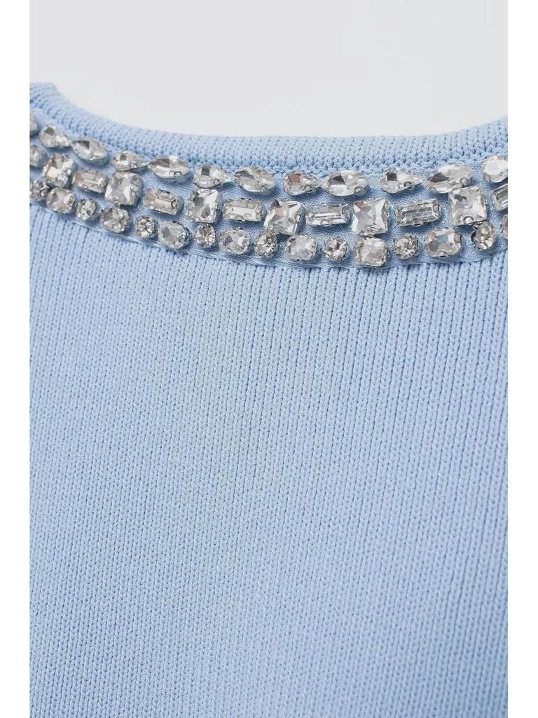 Früher Herbst Damen Strickjacke & Hüftrock mit Anzugschmuck