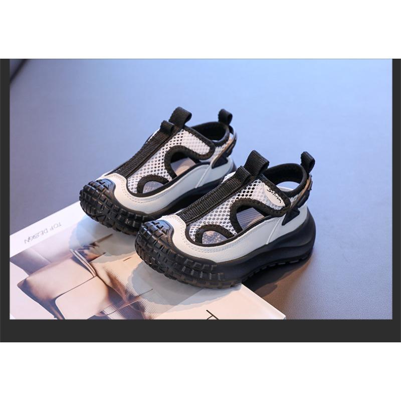 New summer outdoor casual sports sandals, hollow breathable mesh shoes for girls