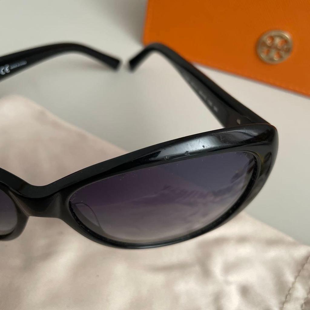 Used TORY BURCH black sunglasses with case