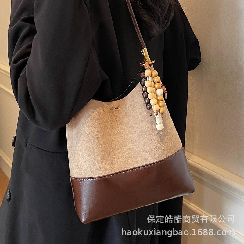 Frosted Retro Bag Women's Large Capacity 2025 New Autumn and Winter Versatile Casual Shoulder Underarm Bag Work Commuter Bag