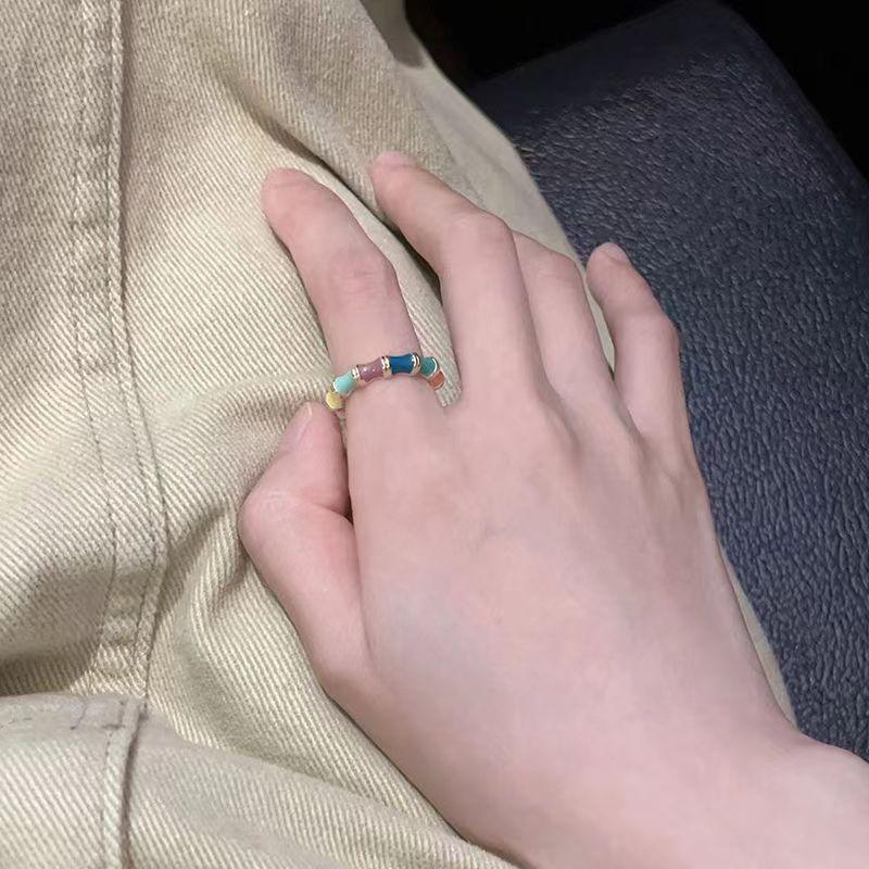 Anello Dopamina da Donna Design di Nicchia Unico Orecchini di Alta Gamma Smalto Decorativo Anello Dito Indice Arcobaleno