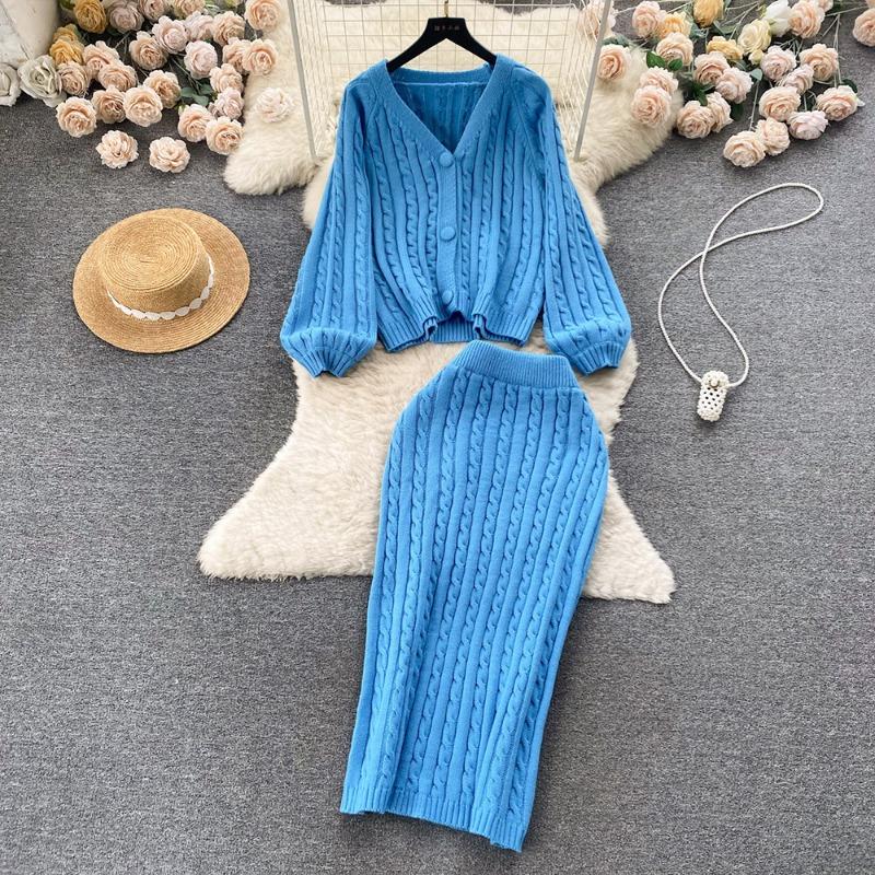 V-neck twist sweater women's two-piece set autumn and winter new loose lazy skirt knitted sweater set