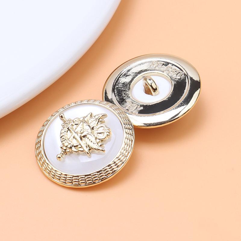 

Пальто Металеві Ґудзики Круглі Чорні Універсальний Одяг Вітрівка Куртка Декорація Високоякісні Ґудзикові Аксесуари Ґудзики для Светра 2 #gold + white * 36L = 23.0 MM * round