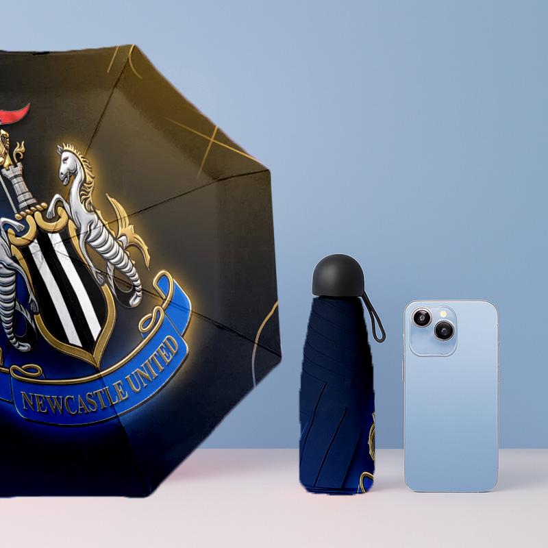 Newcastle United Football Pattern Printed Mini 5 Folds 8 Ribs Compact Umbrella Windproof Waterproof Lightweight Portable Folding
