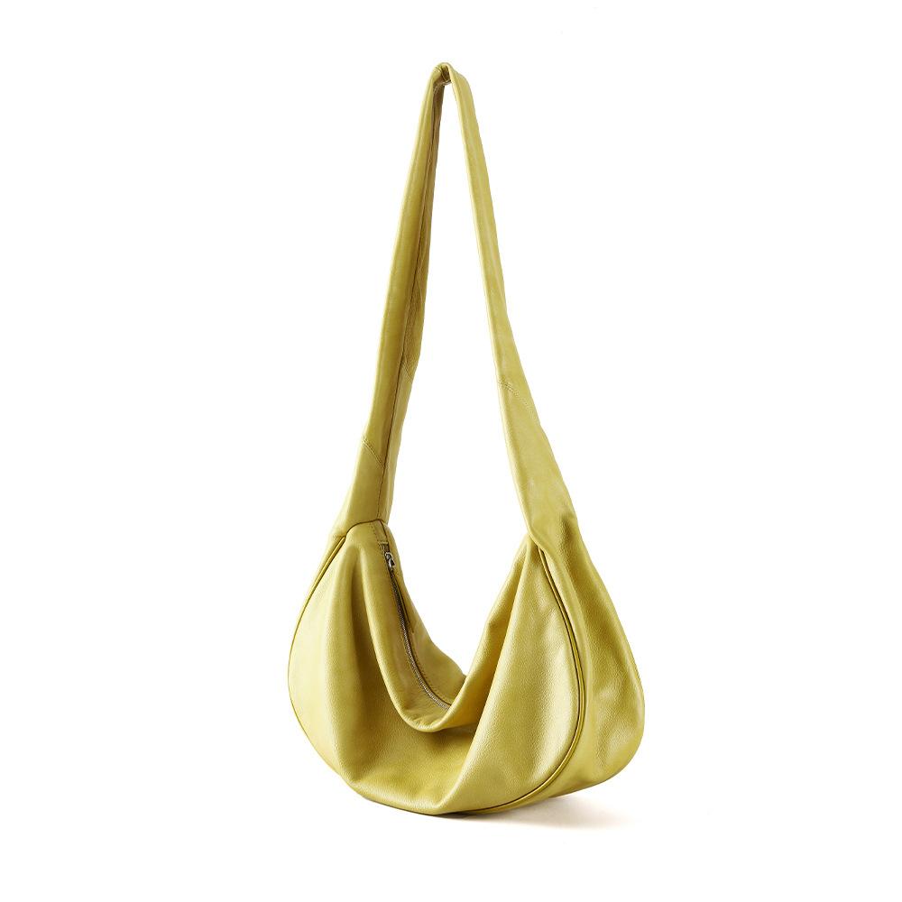 First layer cowhide dumpling bag women's high-end messenger bag can come to the picture to sample genuine leather women's bag