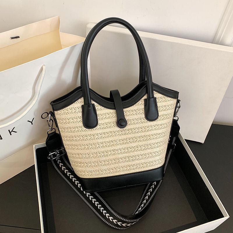 2025 Women's Large Capacity Summer Straw Bucket Shoulder Bag - Versatile Niche Design Tote