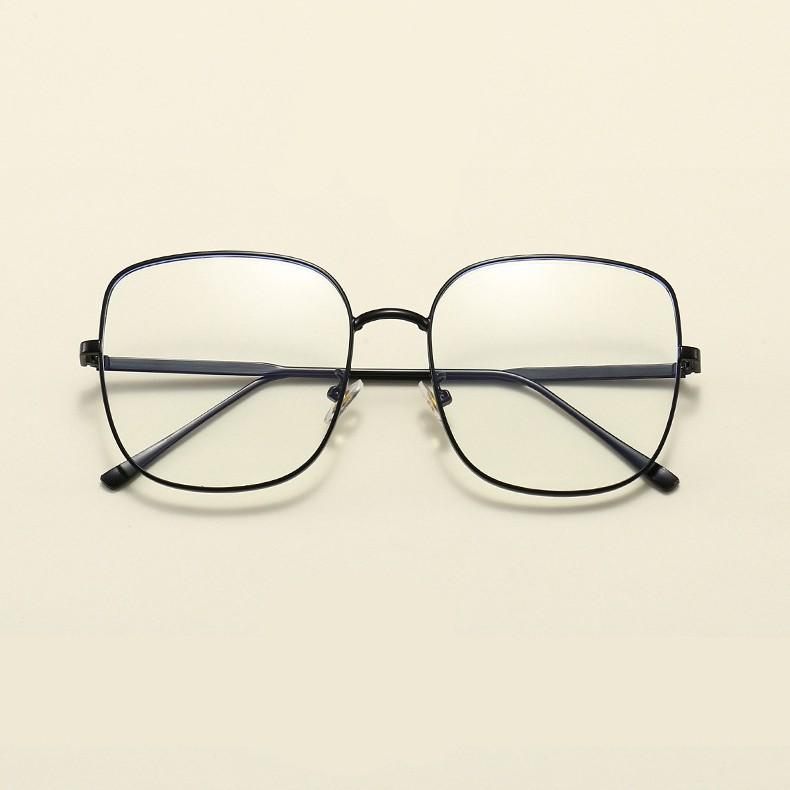 The Glasses Frame Is A Retro Square Cat'S Eye Large Frame Flat Mirror Fashionable Men'S And Women'S Decorative Plain Glasses Frame.