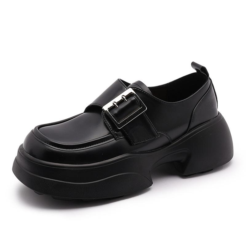 

Leather platform British small leather shoes women s 2025 new glossy loafers muffin soft sole big head black leather shoes women 40