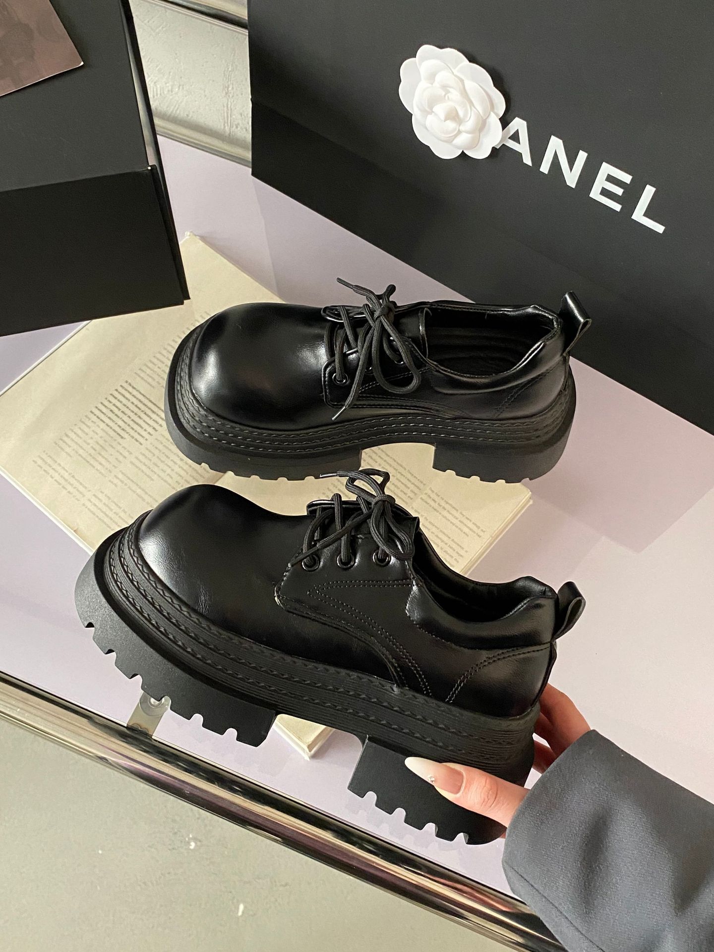 

Loafers platform shoes women s 2025 spring new retro British style black college style single shoes women s small leather shoes 35