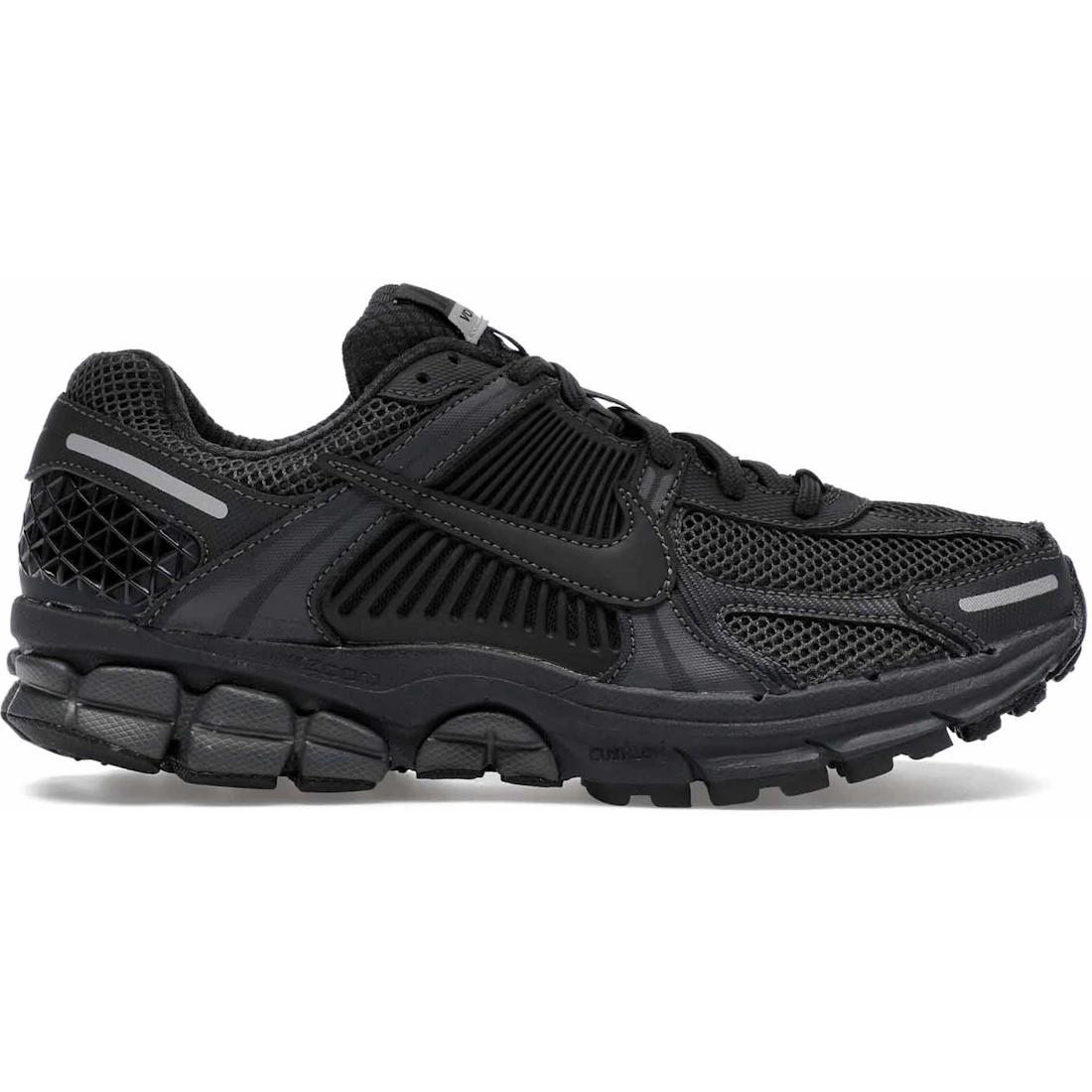 

Sneaker Nike Zoom Vomero 5 Triple Black (Women s)(FQ7079-002) 36