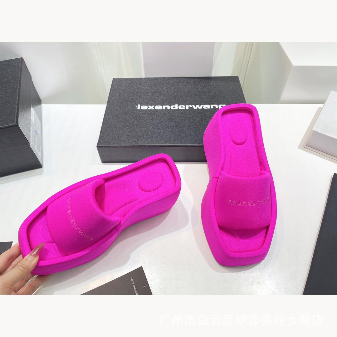 Весенне-летние тапочки, женские квадратные тапочки с толстой подошвой, большие сандалии ярких цветов с толстой подошвой, ощущение дерьма 39