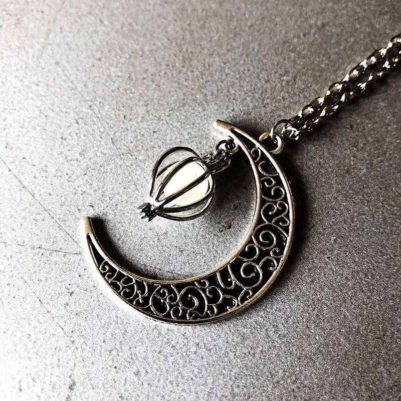 Fashionable Moon Pendant Luminous Necklace Punk Retro Gothic Women's Necklace