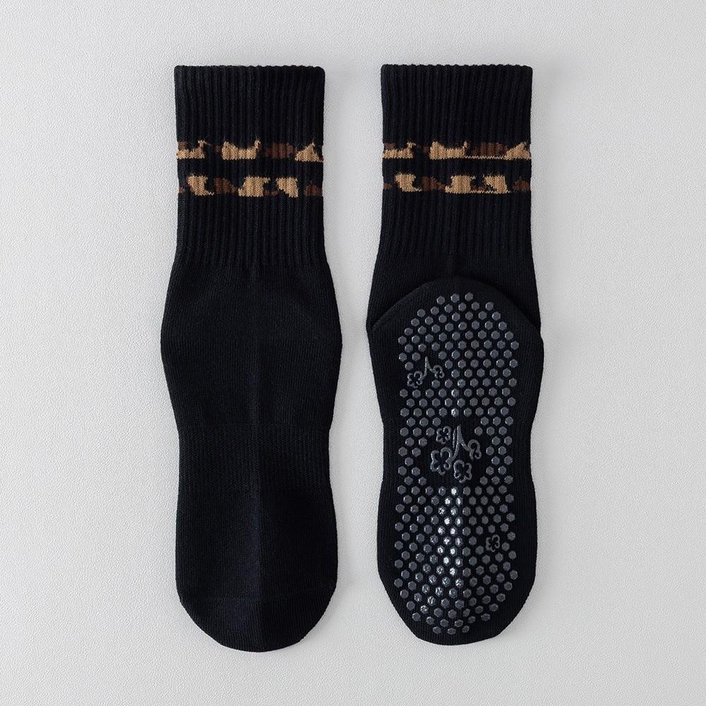 Breathable Pilates Socks for Women Cotton Mid Tube Socks Floor Socks  for Fitness Exercise