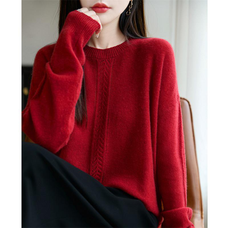 Trendy Wool Knit Hollow Sweater: Soft, Loose-Fit Round Neck for Autumn/Winter