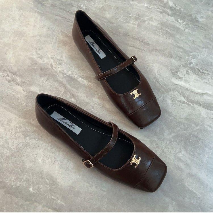 

Весна 2024 года, новые туфли на плоской подошве, мягкие кожаные туфли Мэри Джейн, женские туфли с пряжкой из одного слова и неглубоким воротом, маленькая кожа 39 коричневый