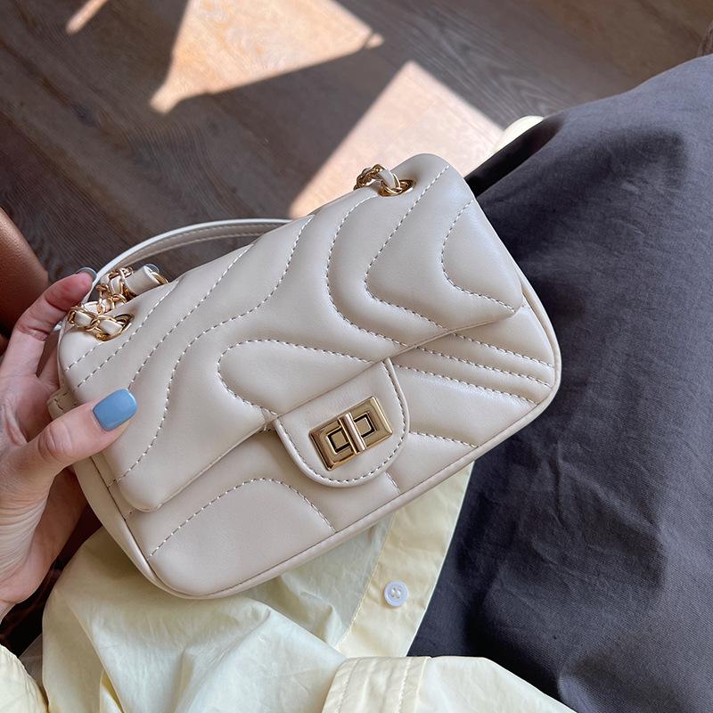 Spring and Summer Style Latest Small Size Fragrance Look Chain Bag Exquisite Texture Quality Small Bag Women's Fashionable Versatile Crossbody Bag