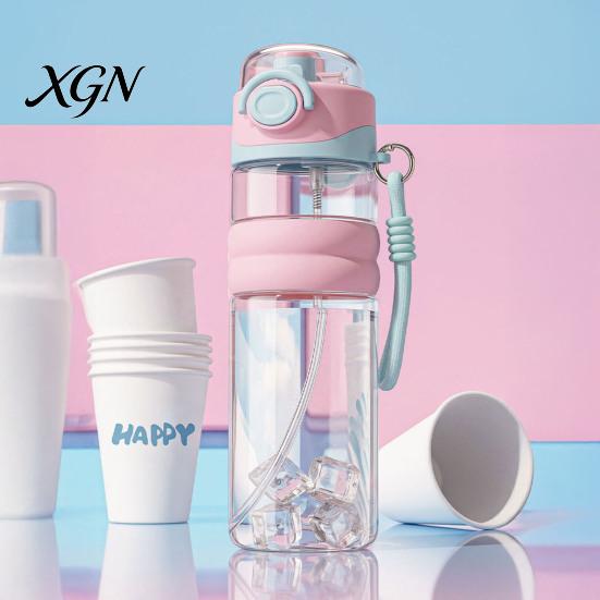Heat Resistant Drinking Vessel Spray Sports Water Bottle, 750ml Dual-Use Mist And Drink Cup with Safety Reusable Plastic Lock, Leak-Proof Bottle