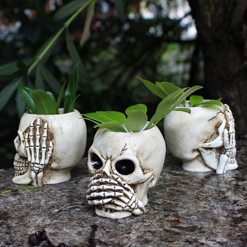 Skull Planter Decorative Resin Craft Outdoor Creative Balcony Decoration Skeleton Flower Pot for Garden Yard Artistic Home Decor
