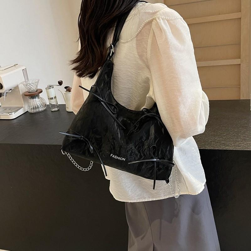 Stylish Minimalist Tote Bag New Spring Summer Collection Fashionable Bow Design
