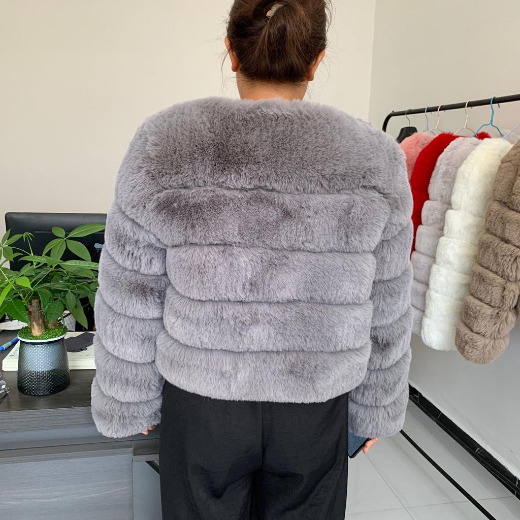 VAYLA Damen Mode Kunstpelzmantel Super Heiß Herbst Winter Damen Kurzer Kunstfuchs Pelz Flauschige Jacke Hohe Qualität 7XL Damen Pelzige Mäntel