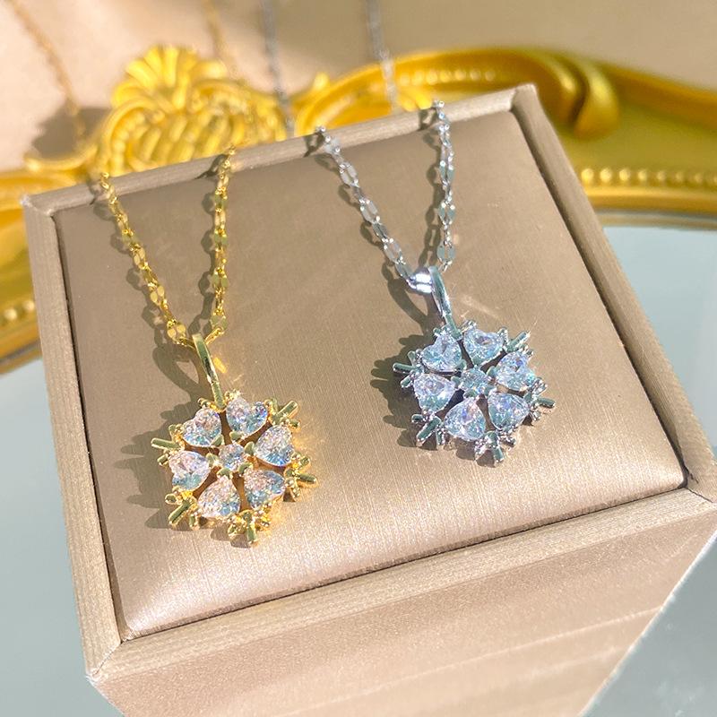 Elegant Winter Snowflake Zirconia Pendant Necklace for Women