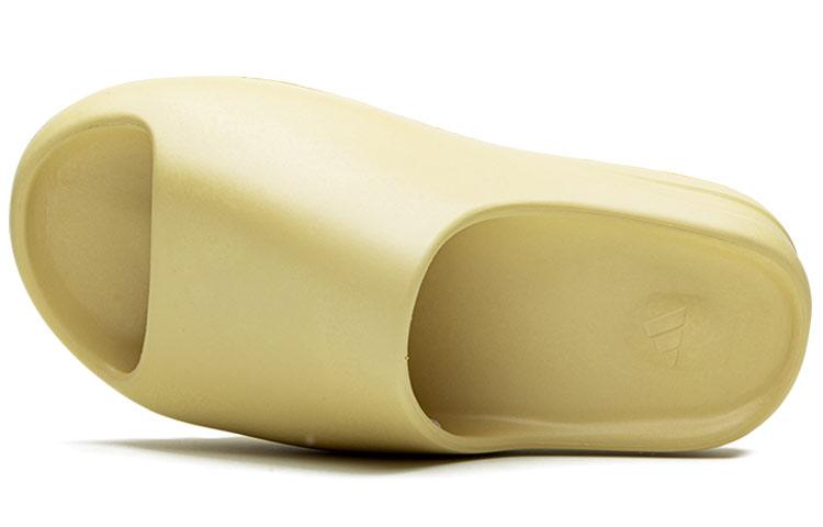 Yeezy Slides Adidas Originals 'Desert Sand' FW6344
