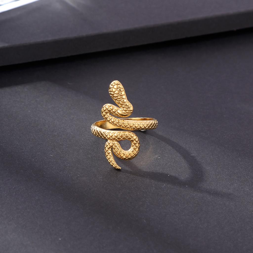 18K Gold-Plated Long Snake-Shaped Titanium Steel Ring Female, Hip-Hop Punk Style Opening Adjustable Ring