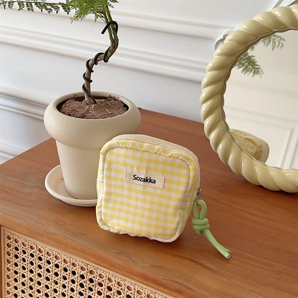 Cute Large Capacity Menstrual Pad Storage Bag Stylish Canvas Pouch For Everyday Use Yellow Check
