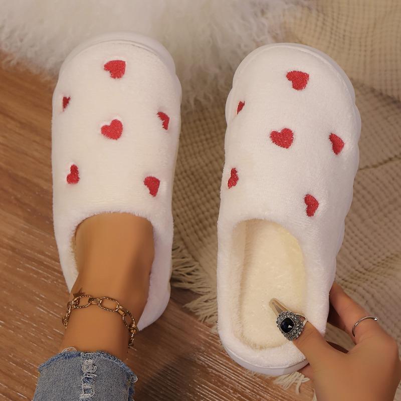 Fashion Heart-shaped Indoor Slippers Non-slip Plush Slippers Warm Plush Slip-on Home Shoes Comfortable and Casual Flat Soles