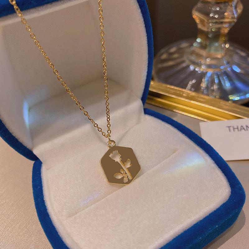 

BLINGBAY женское ожерелье с подвеской из титановой стали, легкий роскошный геометрический кулон, цепочка на ключицы для девочек, аксессуары, современные ювелирные изделия, подарок