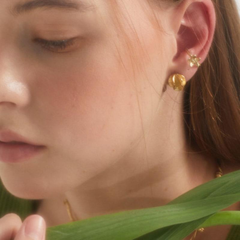 BOLDIERE Flutterring Leaf Earring_ E25[Gold]